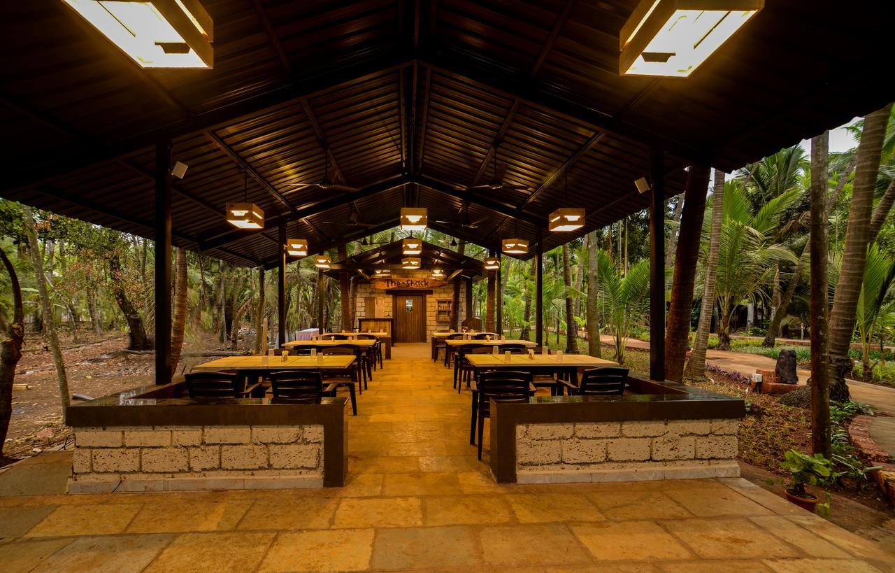 Feet Up Amaranth Resort Dāpoli 외부 사진